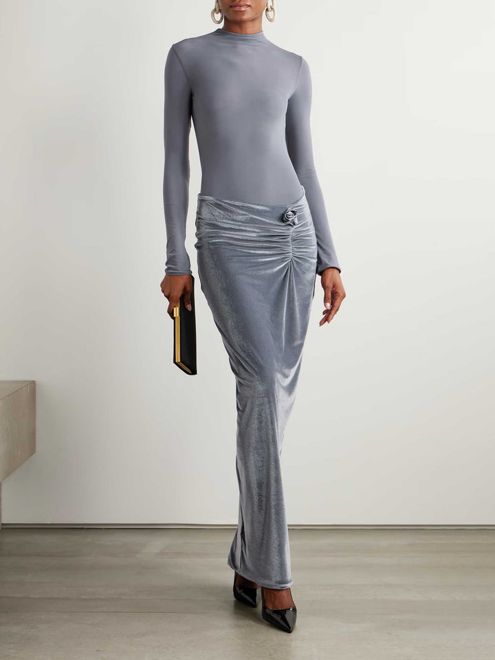 Elegant Open-back Velvet Pleated Maxi Dress