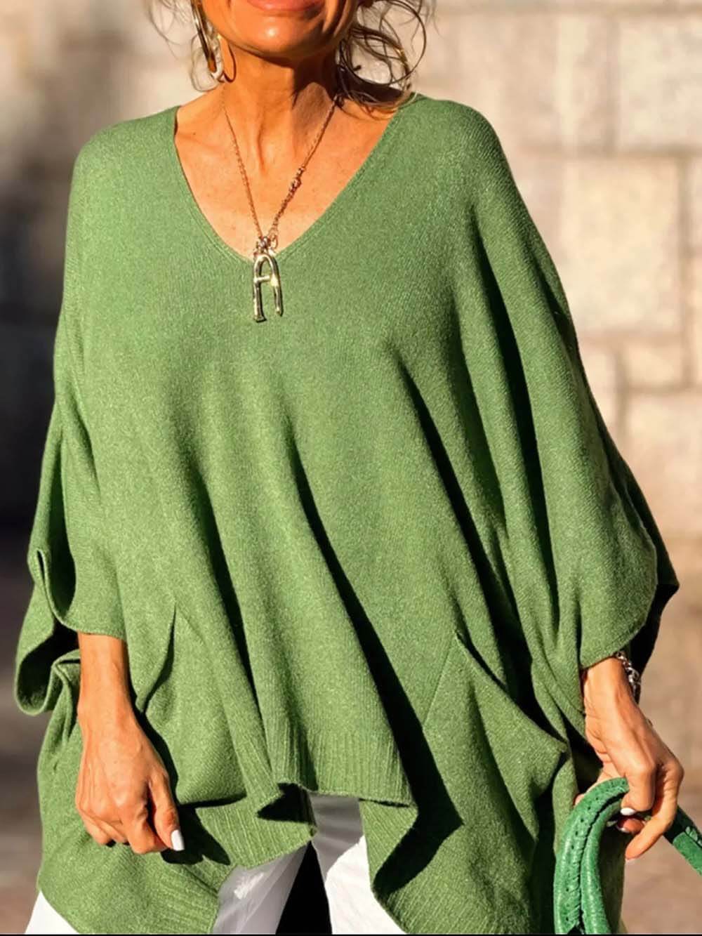 Classic Fashion V-neck Loose Pocket Mid-length Knitted Sweater