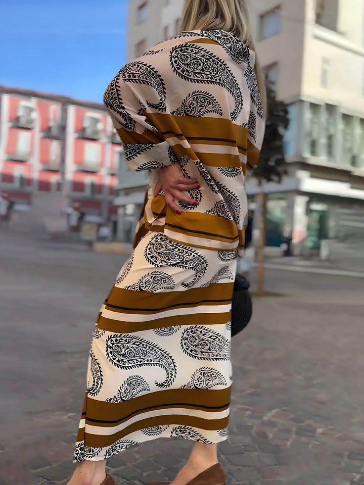 Unique Paisley Print Draped Midi Skirt