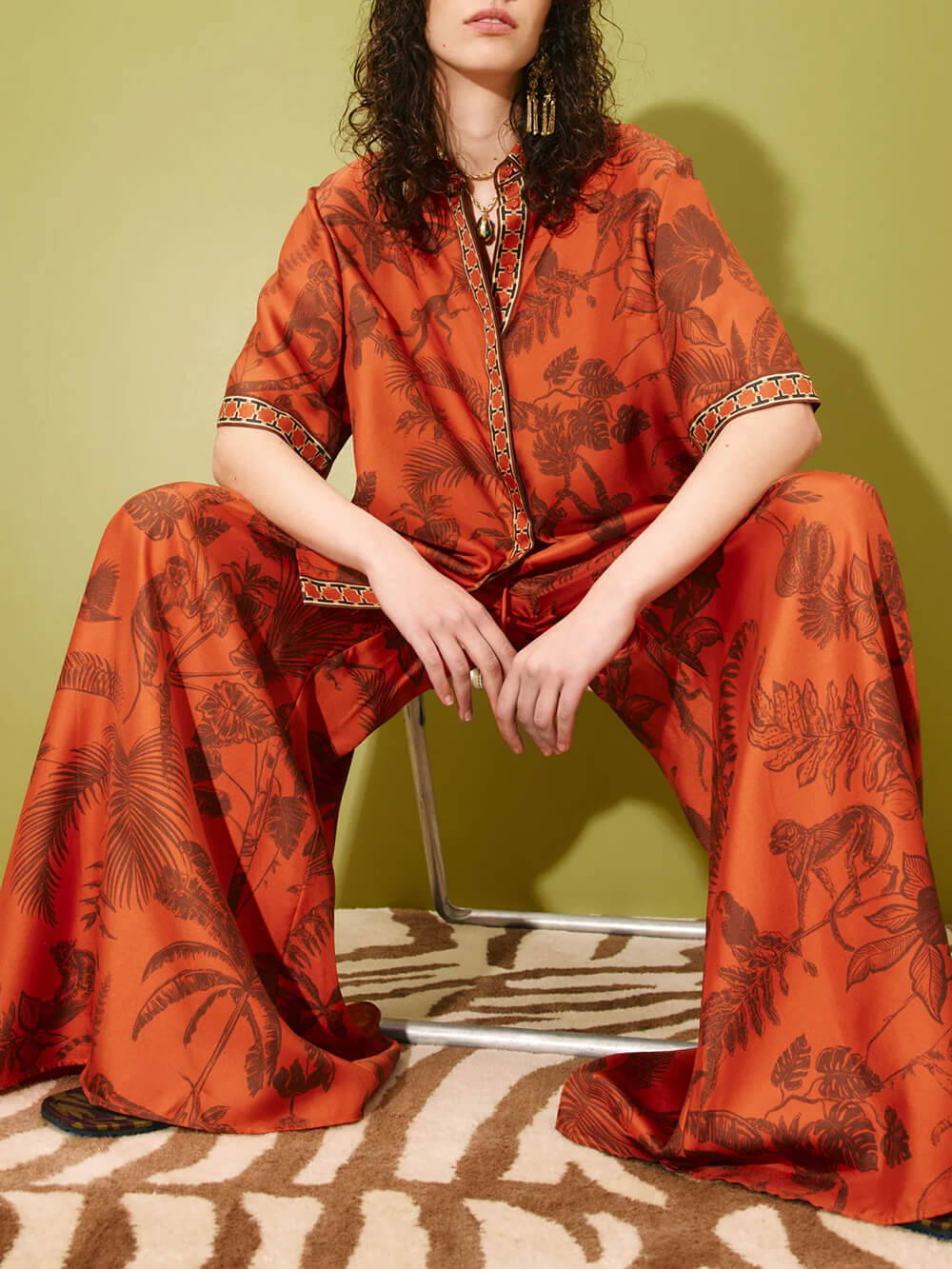 Unique Animal Print Satin Elastic Waist Side Seam Pocket Wide-Leg Pants