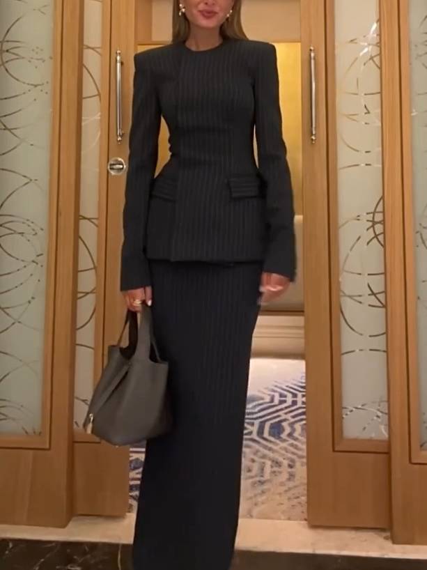 Striped Slim Fit Blazer And Skirt Suit-Skirt